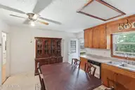 2109 Shamrock Drive E, Wilson, NC 27893 — 3-bedroom home in Glenwood Hills, Wilson, NC, photo 7 of 26: 7_892a3987_declutter_9676179c