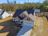 35 W Waverly Drive, Burgaw, NC 28425 — 3-bedroom home in Brierwood Estates, Burgaw, NC, photo 2 of 27: 4_35 w waverly dr-0004