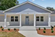 117 Tanbridge Road, Wilmington, NC 28405 — 4-bedroom home in Windemere, Wilmington, NC, photo 4 of 29: 117TanbridgeRoad-5
