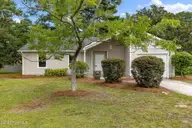 218 Disney Drive, Wilmington, NC 28409 — 3-bedroom home in Millbrook, Wilmington, NC, photo 3 of 34