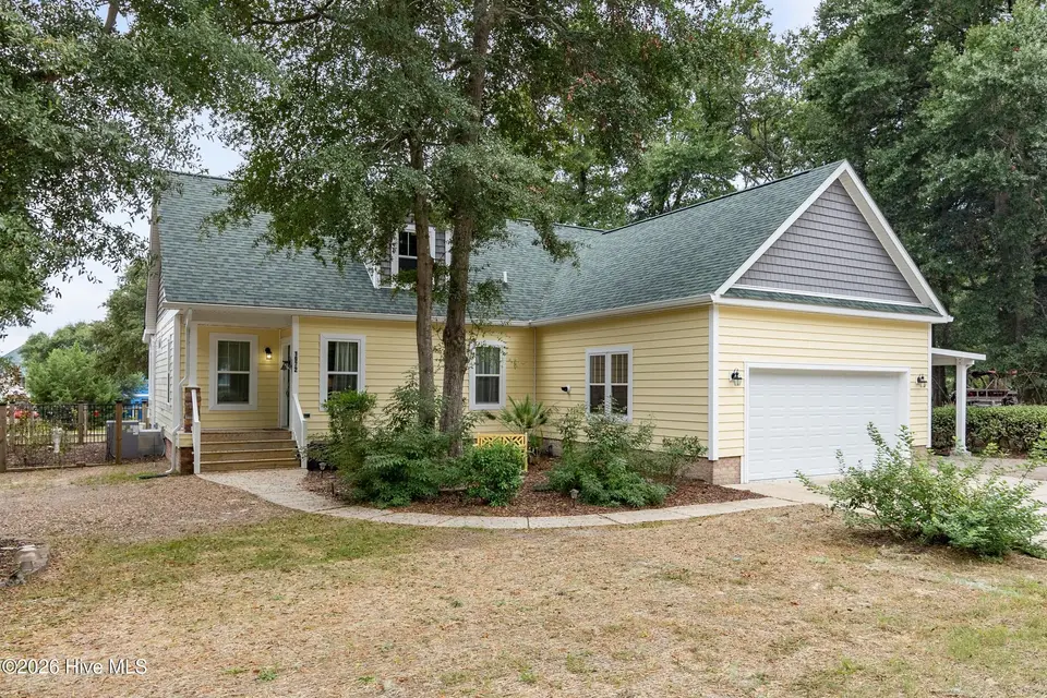 1972 Goose Creek Road SW, Ocean Isle Beach, NC 28469 — 3-bedroom home in Brick Landing - Beach @, Ocean Isle Beach, NC, photo 1 of 66: 1972 Goose Creek