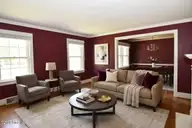 111 Fairlane Road, Greenville, NC 27834 — 3-bedroom home in Fairlane, Greenville, NC, photo 23 of 26: Living Room Sophisticated_Comfort_Style