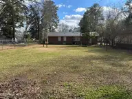 221 E Lewis Street, Whiteville, NC 28472 — 2-bedroom home in Whiteville, Whiteville, NC, photo 2 of 20: IMG_3438
