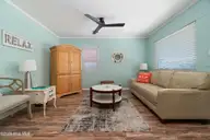 207 E Terminal Boulevard, Atlantic Beach, NC 28512 — 4-bedroom waterfront home, Atlantic Beach, NC, photo 21 of 68: Great Room view