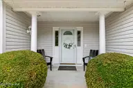 405 Jasmine N, Swansboro, NC 28584 — 2-bedroom condo in The Villages at Swansboro, Swansboro, NC, photo 5 of 40