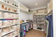 140 Surry Circle Drive S, Pinehurst, NC 28374 — 4-bedroom home in Unit 8, Pinehurst, NC, photo 18 of 32: primary closet