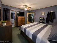6749 Richardson Drive NW, Ocean Isle Beach, NC 28469 — 3-bedroom manufactured home in Pinewood Forest Grove, Ocean Isle Beach, NC, photo 11 of 28