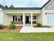 752 Quiet Meadow Drive, Jacksonville, NC 28546 — 3-bedroom home in Serenity Crossing, Jacksonville, NC, photo 4 of 55: IMG-2308-jpg
