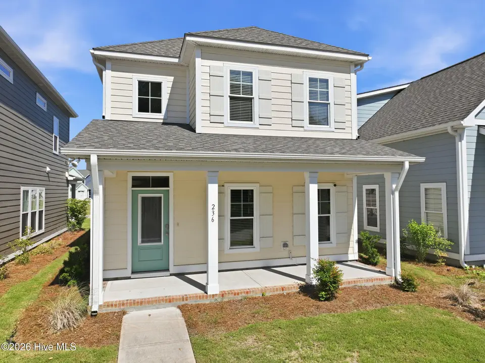 236 Leonda Drive, Beaufort, NC 28516 — 3-bedroom waterfront home in Beau Coast, Beaufort, NC, photo 1 of 55: 4-web-or-mls-236 Leonda Dr 004
