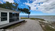 197 Pamlico Parkway, Beaufort, NC 28516 — 3-bedroom waterfront home in Sportsman Village, Beaufort, NC, photo 7 of 77