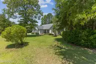 140 Pintail Lane, Rocky Point, NC 28457 — 3-bedroom waterfront home in Swann Plantation, Rocky Point, NC, photo 3 of 34