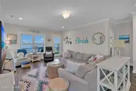 7202 E Yacht Drive, Oak Island, NC 28465 — 3-bedroom waterfront home in Tranquil Harbor, Oak Island, NC, photo 20 of 61: 7202 E Yacht Dr-12