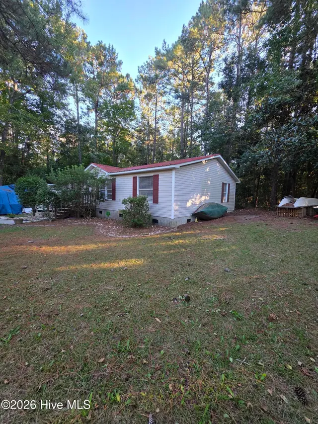 662 Bay Harbor Drive, Hampstead, NC 28443