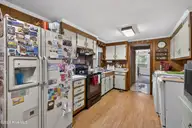 2611 Columbia Avenue, Wilmington, NC 28403 — 4-bedroom home in Forest Hills, Wilmington, NC, photo 20 of 51: 6211ColumbiaAvenue-30