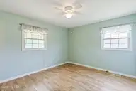 414 Thomas Drive, Jacksonville, NC 28546 — 4-bedroom home in Brynn Marr, Jacksonville, NC, photo 13 of 33