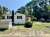 136 Floyd Pond Lane, Richlands, NC 28574 — 2-bedroom home, Richlands, NC, photo 5 of 32