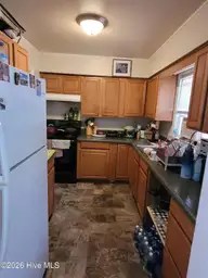 5027 Oleander Drive, Wilmington, NC 28403 — 4-bedroom home in Piney Woods, Wilmington, NC, photo 6 of 16