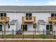 227 Sandy Cove Lane, Sneads Ferry, NC 28460 — 3-bedroom townhome in Beachside Commons, Sneads Ferry, NC, photo 3 of 30