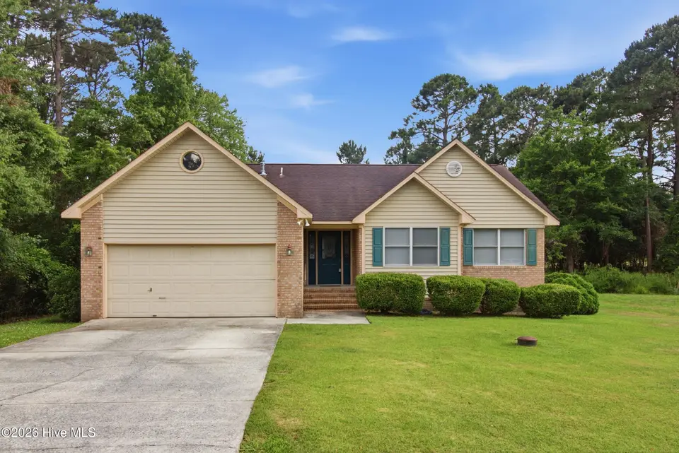 1707 Caracara Drive, New Bern, NC 28560 — 3-bedroom home in Fairfield Harbour, New Bern, NC, photo 1 of 56: 1707 Caracara Drive, New Bern, NC 28560