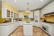 150 Quail Hollow Drive, Pinehurst, NC 28374 — 3-bedroom waterfront home in CCNC, Pinehurst, NC, photo 19 of 53: 25Kitchen
