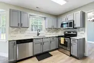 145 Lawndale Lane, Sneads Ferry, NC 28460 — 3-bedroom home in Justice Farm, Sneads Ferry, NC, photo 21 of 75: 42_DSC06064
