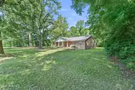 273 E Charity Road, Rose Hill, NC 28458 — 3-bedroom home, Rose Hill, NC, photo 7 of 48