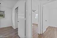 213 Woodland Drive, Wilmington, NC 28403 — 4-bedroom home in Pine Hills, Wilmington, NC, photo 14 of 40: 27_hallway