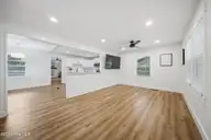 212 Wood Dale Drive, Wilmington, NC 28403 — 3-bedroom home in Pine Hills, Wilmington, NC, photo 4 of 40