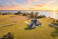106 Clearblue Lane, Swansboro, NC 28584 — 3-bedroom waterfront home, Swansboro, NC, photo 6 of 60