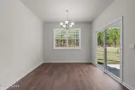 7022 Bayberry Park Drive, New Bern, NC 28562 — 3-bedroom home in Carolina Colours, New Bern, NC, photo 9 of 30: 30-web-or-mls-5003CinnamonInt027