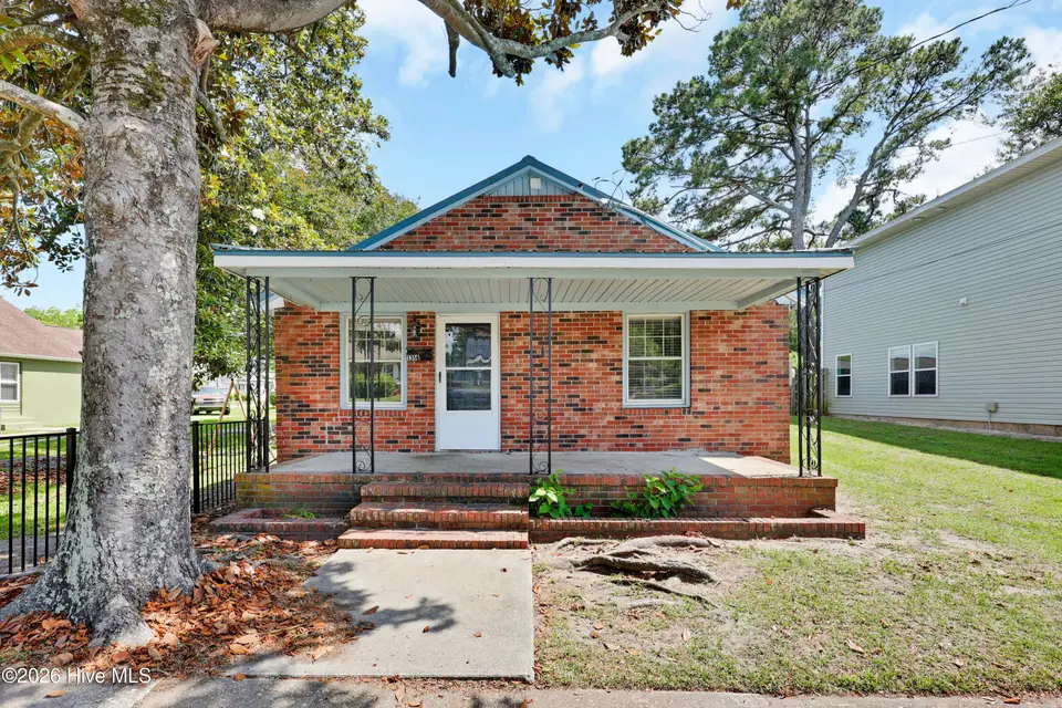 1314 Queen Street, Wilmington, NC 28401 — 3-bedroom home in Dawson-Castle Street, Wilmington, NC, photo 1 of 29: 001_img_9022_793