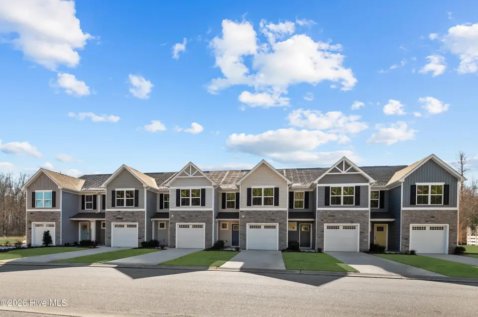 3802 N Adams Landing Road, Elizabeth City, NC 27909 — 3-bedroom townhome in Adams Landing, Elizabeth City, NC, photo 1 of 15: DSC_4429_1 (1)