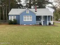 1306 N Respess Street, Washington, NC 27889 — 3-bedroom home, Washington, NC, photo 1 of 18: 1306 N Respess Street - front view 10