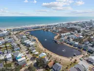 305 Atlanta Avenue, Carolina Beach, NC 28428 — 2-bedroom waterfront home in Heart of Carolina Beach, Carolina Beach, NC, photo 8 of 69: Atlanta Ave (22)