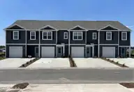 4326 Majesty Drive Unit 353, Castle Hayne, NC 28429 — 4-bedroom townhome in Sidbury Station, Castle Hayne, NC, photo 2 of 37