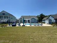 411 Summerhouse Drive, Holly Ridge, NC 28445 — 4-bedroom waterfront home in Summerhouse On Everett Bay, Holly Ridge, NC, photo 6 of 73: IMG_6529