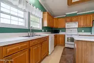 119 Dixon Drive, Newport, NC 28570 — 3-bedroom home, Newport, NC, photo 11 of 25: 119 Dixon Dr. (2)