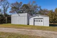 2255 Highway 70, Beaufort, NC 28516 — 3-bedroom home, Beaufort, NC, photo 3 of 38: 38-web-or-mls-1S3A8641 (1)