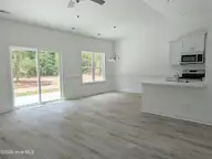 423 Vineyard Trace, Currie, NC 28435 — 4-bedroom home in Vineyard Trace, Currie, NC, photo 6 of 16