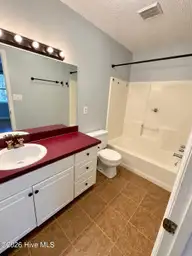 3203 Granville Court, New Bern, NC 28562 — 3-bedroom home in Trent Village, New Bern, NC, photo 10 of 20: Ensuite