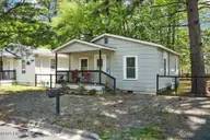 919 West Street, Smithfield, NC 27577 — 2-bedroom home, Smithfield, NC, photo 4 of 26: 04-919 West Street-4