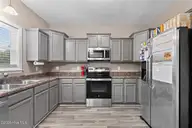 219 Hidden Oaks Drive, Jacksonville, NC 28546 — 4-bedroom home in Hunters Creek, Jacksonville, NC, photo 10 of 29: hidden-10
