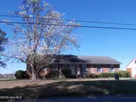 1606 Hardee Road, Kinston, NC 28504 — 3-bedroom home, Kinston, NC, photo 2 of 15: DSCN2684