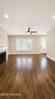 129 Pinebranch Court, Southern Pines, NC 28387 — 3-bedroom townhome in Hunters Ridge, Southern Pines, NC, photo 3 of 37