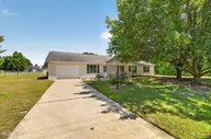 2310 Ivy Road, Greenville, NC 27858 — 3-bedroom home in Hunterchase, Greenville, NC, photo 10 of 42: 011_DSC_4234