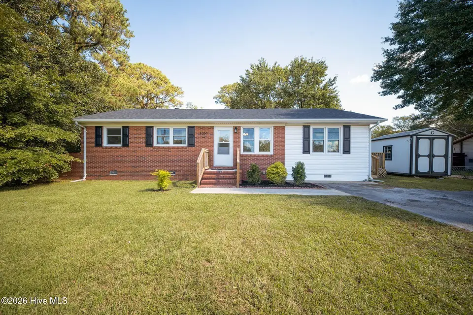 4366 Gum Branch Road, Jacksonville, NC 28540 — 3-bedroom home in Half Moon Heights, Jacksonville, NC, photo 1 of 46: mls_4366 Gum Branch-5