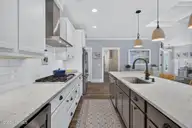8110 Manassas Lake Lane, Leland, NC 28451 — 3-bedroom home in Brunswick Forest, Leland, NC, photo 12 of 69: Kitchen