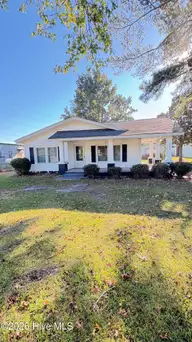 4065 East Avenue, Ayden, NC 28513 — 2-bedroom home, Ayden, NC, photo 1 of 27: IMG_7559