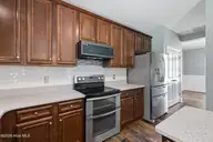 506 Shadyside Court, Jacksonville, NC 28540 — 4-bedroom home in Blue Creek Estates, Jacksonville, NC, photo 17 of 53: shady-15