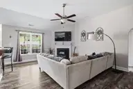60 Sawmill Road W, Pinehurst, NC 28374 — 3-bedroom home in Village Acres, Pinehurst, NC, photo 4 of 32: 4_DSCF0768